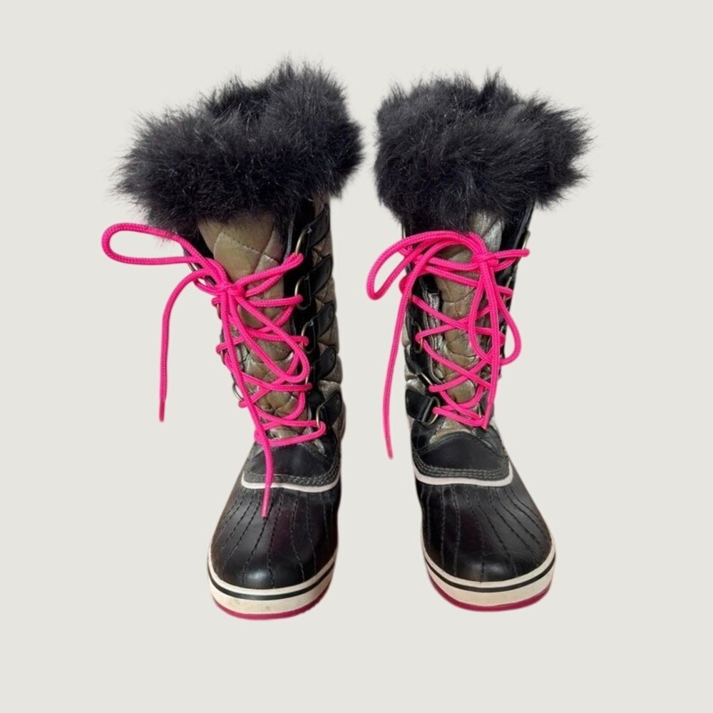 Sorel Tofino Women 7 Olive Green Quilted Waterproof Winter Snow Boots NL2114-383